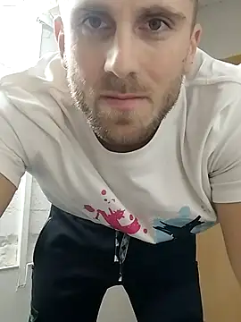 trainwithme online show from October 22, 2025, 11:09 am