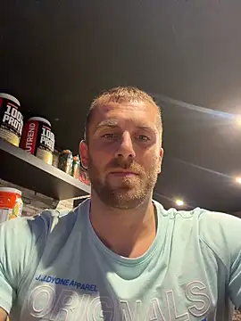 Snapshot of trainwithme chatting on July 13, 2026, 1:54 pm trainwithme online show from July 13, 2026, 1:54 pm