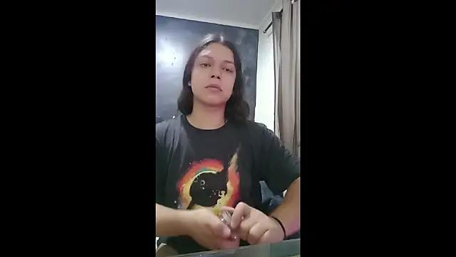 tscrisaraujonb online show from October 13, 2025, 9:05 pm