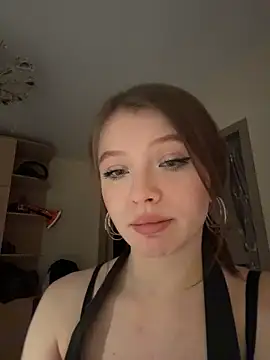 Snapshot of GinnyBlacky chatting on November 22, 2025, 9:24 pm GinnyBlacky online show from November 22, 2025, 9:24 pm