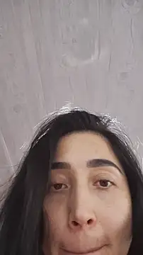 Elowyn online show from February 13, 2026, 9:37 pm