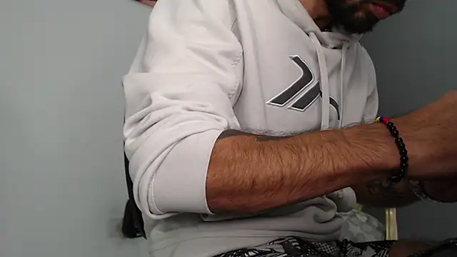 Snapshot of bigdick_monster1 chatting on November 24, 2025, 12:27 pm bigdick monster1 online show from November 24, 2025, 12:27 pm