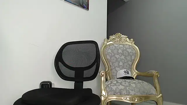 Snapshot of bigdick_monster1 chatting on October 31, 2025, 10:23 am bigdick monster1 online show from October 31, 2025, 10:23 am