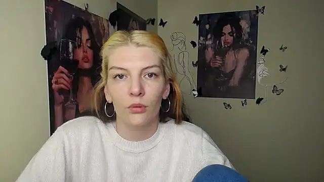 VanessaRey  online show from March 24, 2026, 5:35 pm