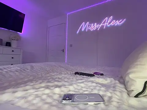 Missalex xo online show from February 8, 2026, 2:48 pm