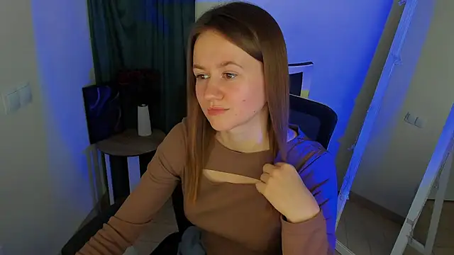 Snapshot of Catherine_e chatting on October 28, 2025, 8:41 pm Catherine e online show from October 28, 2025, 8:41 pm