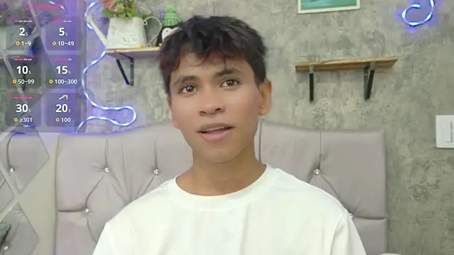 Snapshot of Ethan_Westt chatting on February 9, 2026, 6:50 pm Ethan Westt online show from February 9, 2026, 6:50 pm