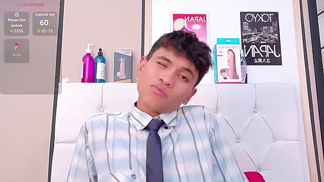 Snapshot of Ethan_Westt chatting on January 14, 2026, 8:12 pm Ethan Westt online show from January 14, 2026, 8:12 pm