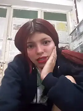-Alessia-miller- online show from March 20, 2025, 5:02 am
