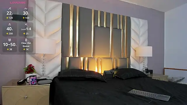 Snapshot of SaraJonness chatting on October 27, 2025, 12:39 pm SaraJonness online show from October 27, 2025, 12:39 pm