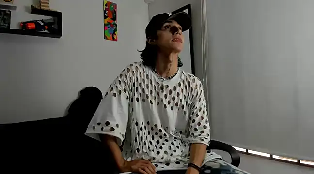 leoaddams22 online show from March 18, 2025, 3:55 pm