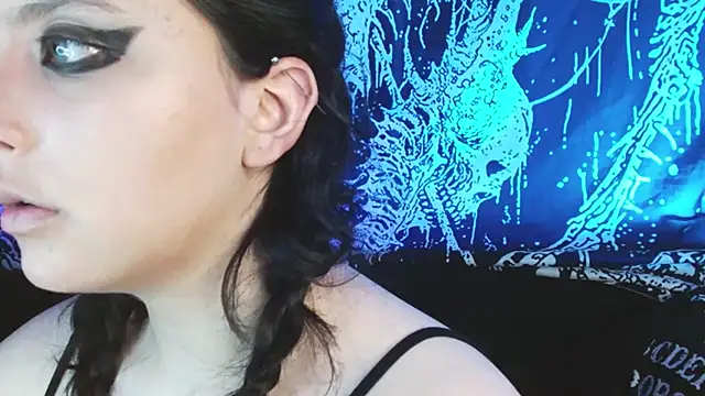 mikaskullcs online show from November 13, 2025, 9:19 pm