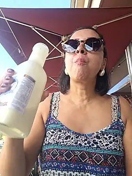 Snapshot of Amadamilf1980 chatting on February 4, 2026, 3:18 pm Amadamilf1980 online show from February 4, 2026, 3:18 pm