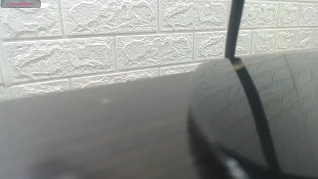 Snapshot of nei_girl chatting on December 3, 2025, 12:55 am nei girl online show from December 3, 2025, 12:55 am