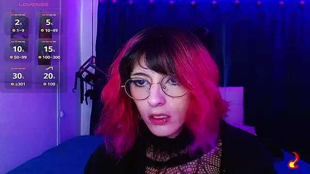 goth minerva online show from October 31, 2025, 1:08 pm