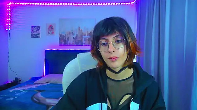 goth minerva online show from May 25, 2026, 1:32 pm