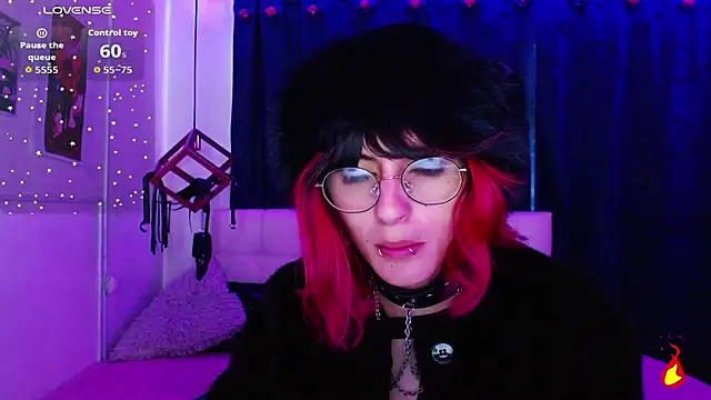 goth minerva online show from November 13, 2025, 3:16 pm