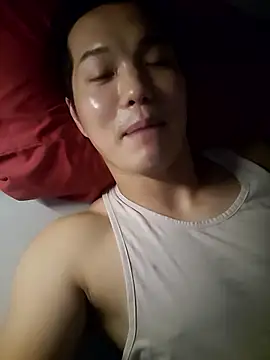 woonee827372 online show from December 13, 2025, 8:04 pm