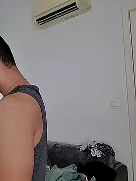 woonee827372 online show from October 4, 2025, 6:37 am