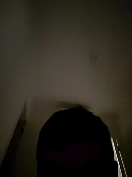 woonee827372 online show from October 22, 2025, 5:45 pm