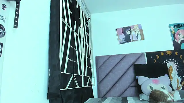 KARINNA  RAVEN online show from February 25, 2026, 11:04 pm