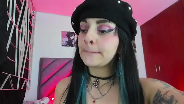 KARINNA  RAVEN online show from December 19, 2025, 12:14 am