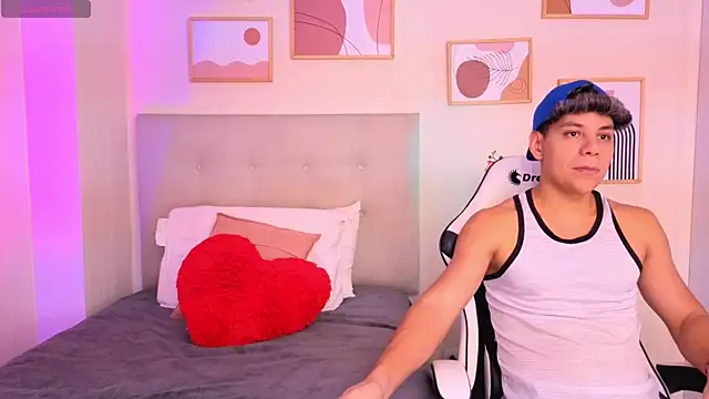 Almiboys online show from May 28, 2026, 12:51 am