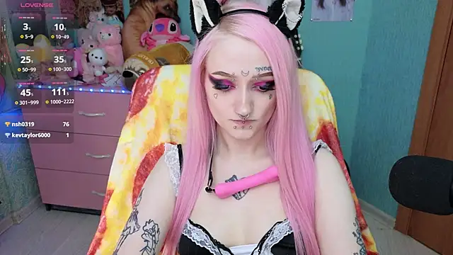 Snapshot of Manuela_unicorn chatting on December 14, 2025, 8:03 pm Manuela unicorn online show from December 14, 2025, 8:03 pm