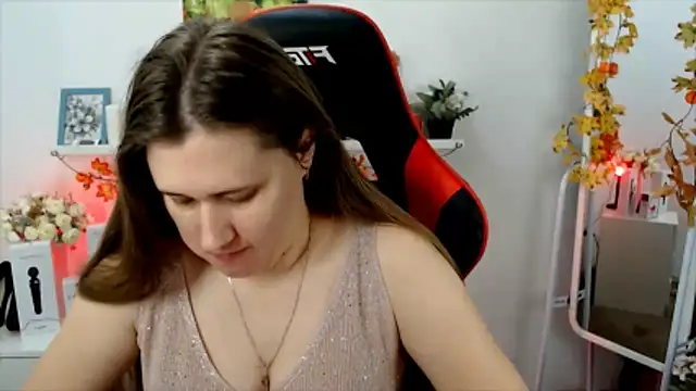 Snapshot of Lucky_Lana chatting on November 9, 2025, 2:15 am Lucky Lana online show from November 9, 2025, 2:15 am