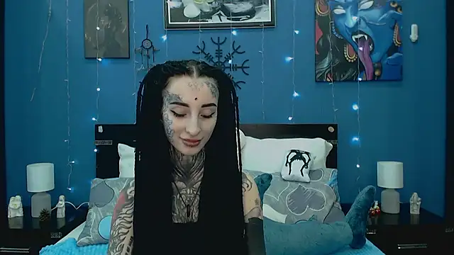 Velvetbat online show from May 8, 2026, 7:12 am
