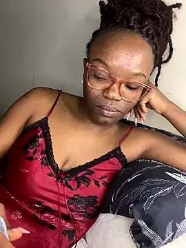 Snapshot of YummyMelanin117 chatting on January 16, 2026, 12:25 am YummyMelanin117 online show from January 16, 2026, 12:25 am