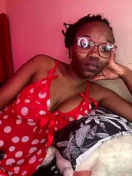 Snapshot of YummyMelanin117 chatting on January 19, 2026, 1:48 pm YummyMelanin117 online show from January 19, 2026, 1:48 pm