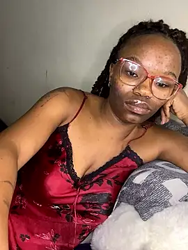 Snapshot of YummyMelanin117 chatting on January 12, 2026, 10:36 pm YummyMelanin117 online show from January 12, 2026, 10:36 pm