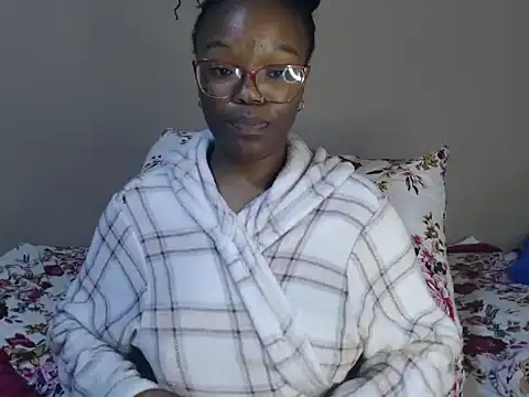 YummyMelanin117 online show from March 23, 2026, 3:50 am