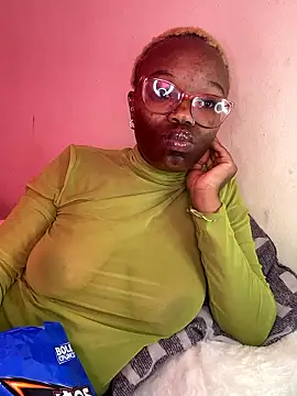 Snapshot of YummyMelanin117 chatting on January 9, 2026, 2:35 pm YummyMelanin117 online show from January 9, 2026, 2:35 pm