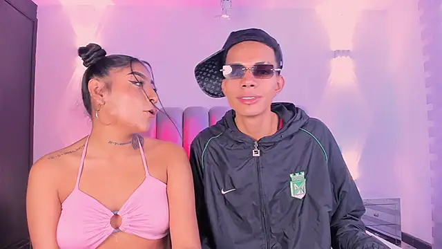 candyandmarilyn online show from November 6, 2025, 8:57 pm