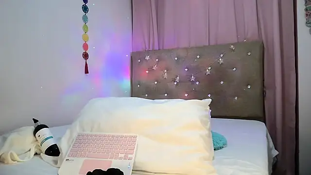 sofia8428 online show from April 2, 2026, 2:46 pm