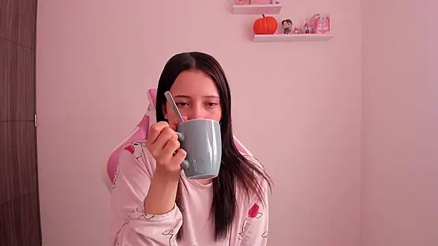 Snapshot of ImBunnyNova chatting on November 11, 2025, 2:12 pm ImBunnyNova online show from November 11, 2025, 2:12 pm