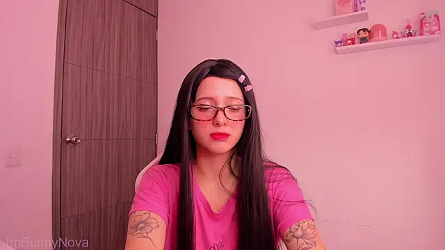 Snapshot of ImBunnyNova chatting on April 23, 2026, 2:08 pm ImBunnyNova online show from April 23, 2026, 2:08 pm
