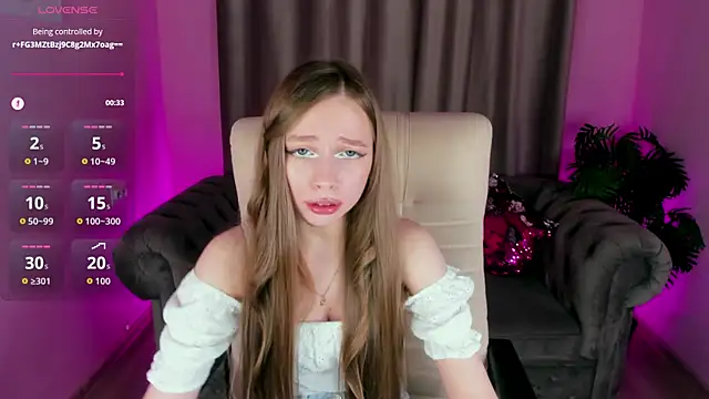 Snapshot of Amy_Waynee chatting on November 13, 2025, 5:17 pm Amy Waynee online show from November 13, 2025, 5:17 pm