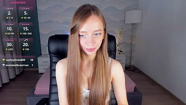 Snapshot of Amy_Waynee chatting on November 8, 2025, 6:33 pm Amy Waynee online show from November 8, 2025, 6:33 pm