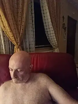 Snapshot of Alexis_Bull chatting on July 9, 2026, 11:15 pm Alexis Bull online show from July 9, 2026, 11:15 pm