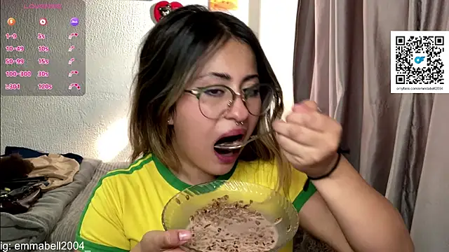 Snapshot of emma__bell_ chatting on February 12, 2026, 8:19 pm emma bell online show from February 12, 2026, 8:19 pm