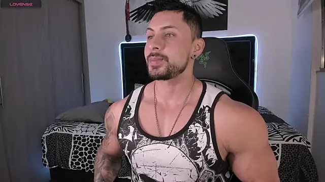 santi aesthetic online show from June 20, 2026, 1:43 am