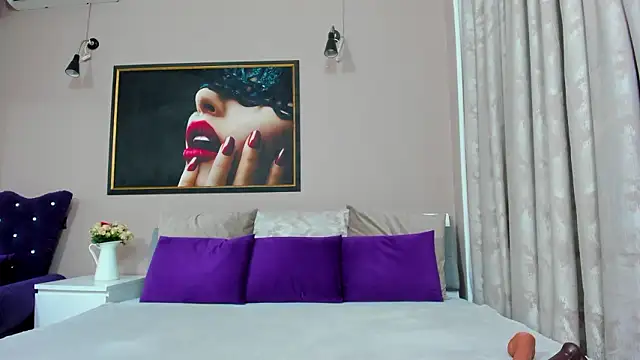 LilithReys online show from February 10, 2026, 4:55 am