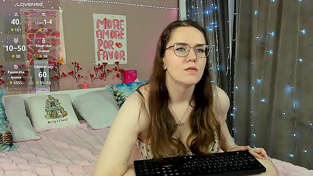 Snapshot of Kristy_na chatting on February 13, 2026, 2:11 am Kristy na online show from February 13, 2026, 2:11 am