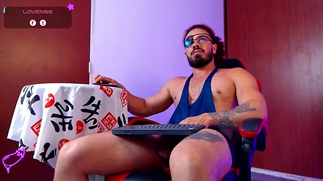 Snapshot of pirata_fitness chatting on November 13, 2025, 10:46 pm pirata fitness online show from November 13, 2025, 10:46 pm