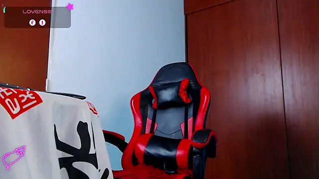 Snapshot of pirata_fitness chatting on November 22, 2025, 10:19 pm pirata fitness online show from November 22, 2025, 10:19 pm