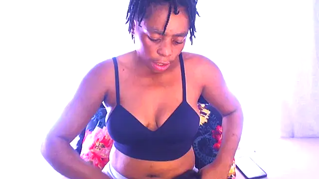 SMALLBOOBSXX online show from March 16, 2026, 5:44 am