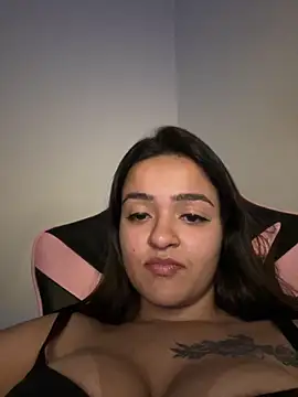 Manu 2002  online show from October 22, 2025, 1:54 pm